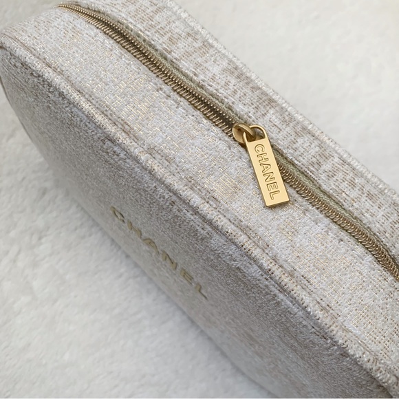 NEW Chanel 2023 Holiday Set - Picture 4 of 5